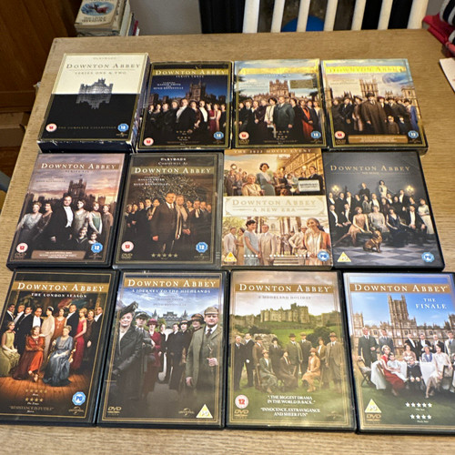 Downton abbey dvd box - abbey,